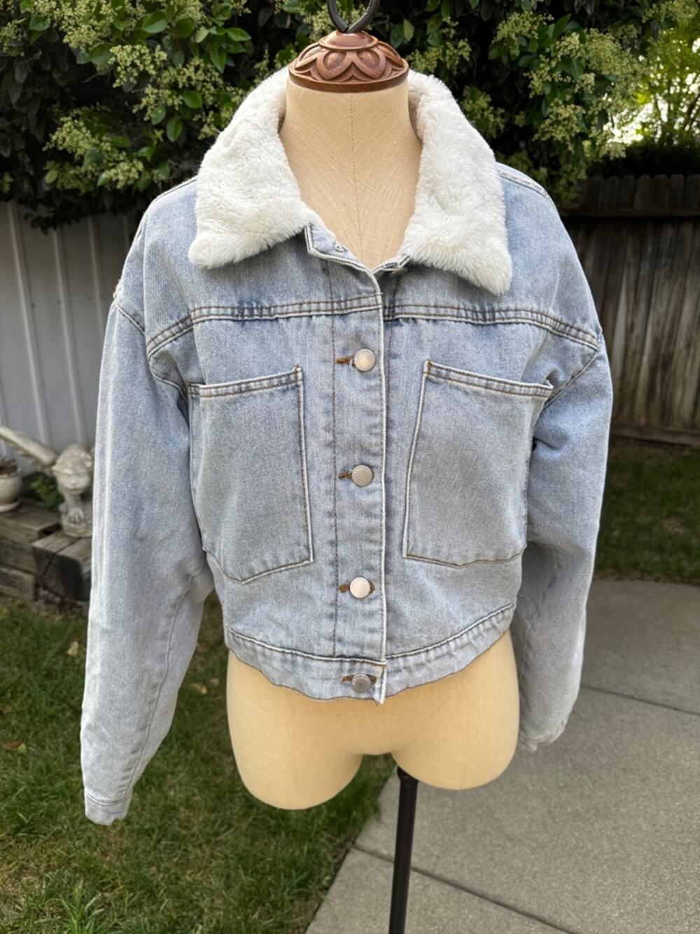 Ashley Vintage Charm Denim Jean Jacket Denim Jacket Faux Shearling Collar Size M